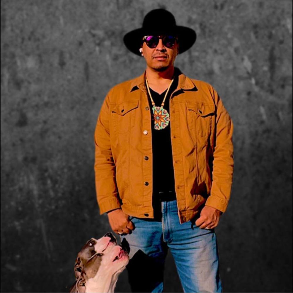 Meet your Posher, Tavio